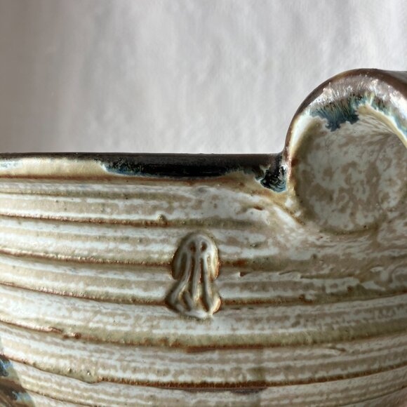 VTG Studio Pottery Batter Bowl Hand Thrown Speckled Glaze Spout Handle - Picture 7 of 9